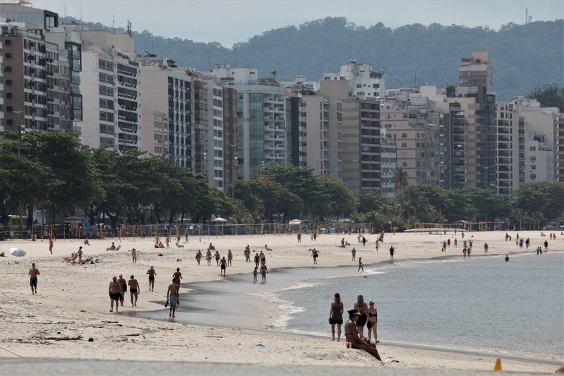 Praia de Icaraí, em Niterói, é liberada para banho