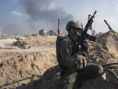 Região central de Gaza passa a ser bombardeada por Israel