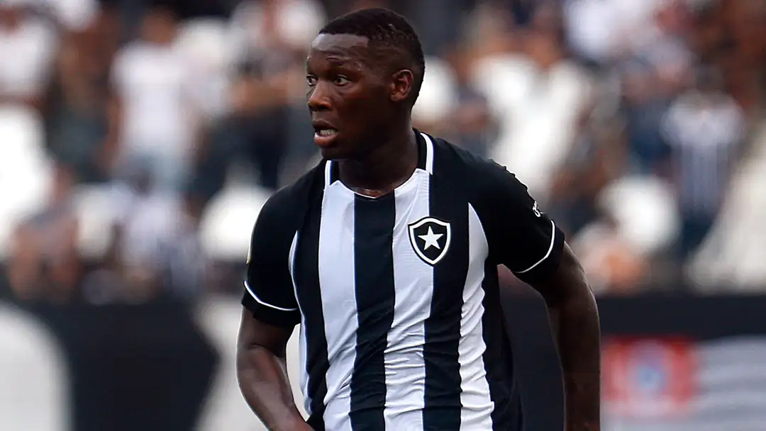 Se recuperando de lesão, Patrick de Paula prevê 2024 positivo para o Botafogo