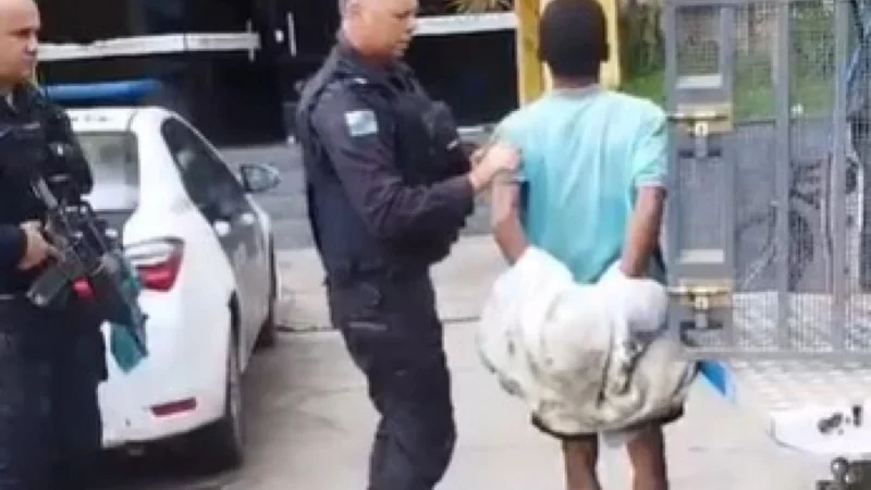 Araruama: Homem é preso por tráfico de drogas