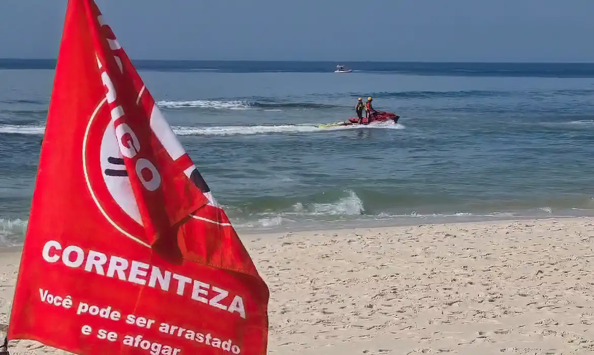 Barra da Tijuca: ossada humana é encontrada na praia