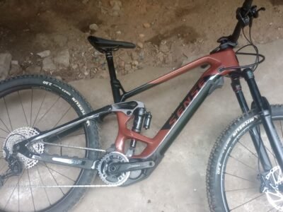 Bicicleta de R$ 50 mil furtada é encontrada em valão