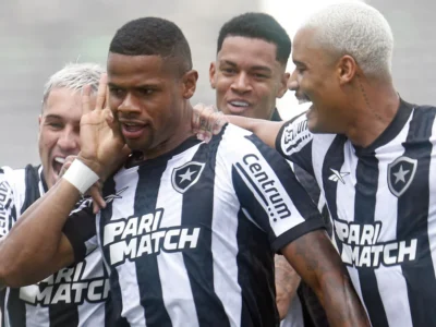 Botafogo vence o Bangu e mantém 100% no Carioca