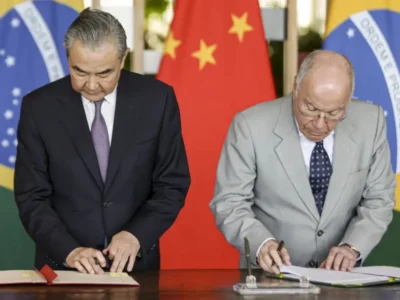 Brasil e China estendem prazo de validade de vistos