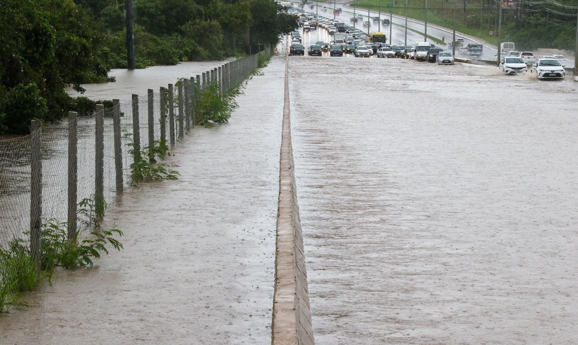 Distrito Federal sob estado de emergência por causa das chuvas