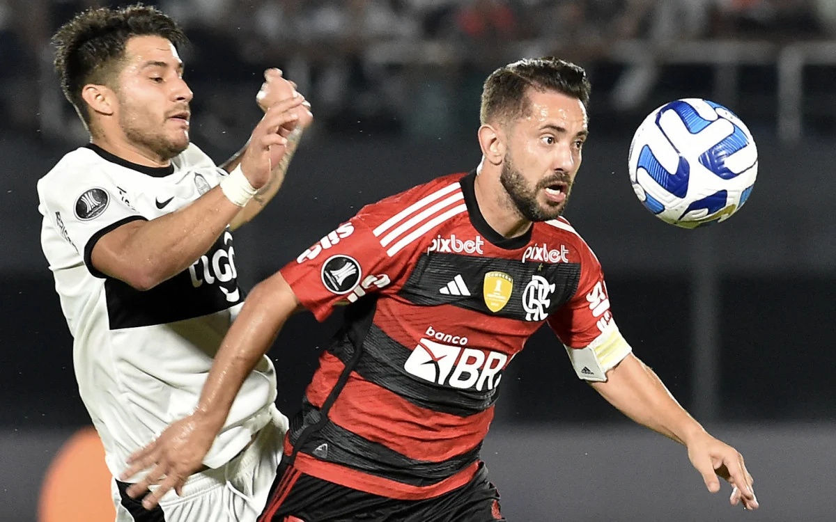 Everton Ribeiro queria ficar no Flamengo, mas não houve acordo