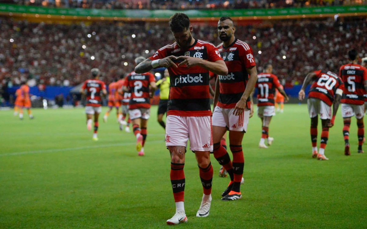 Flamengo goleia o Audax e dá show na estreia