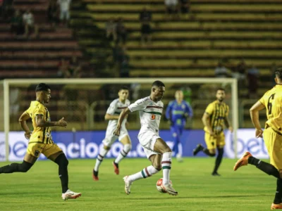 Fluminense deixa a vitória escapar na estreia do Carioca
