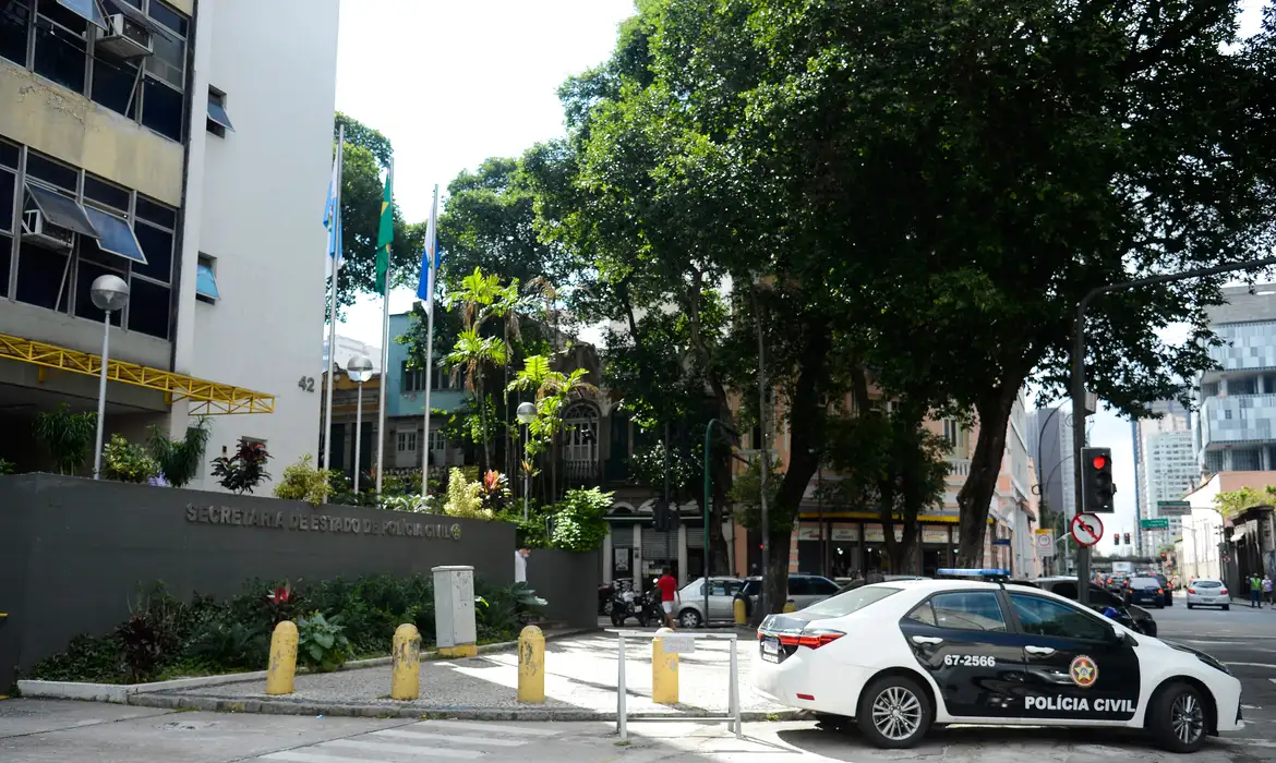 Câmeras corporais chegam às forças especiais da Polícia Civil do Rio