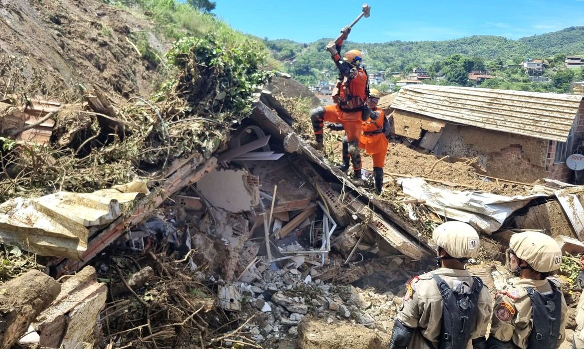 Fortes chuvas fazem São Gonçalo recordar de tragédia