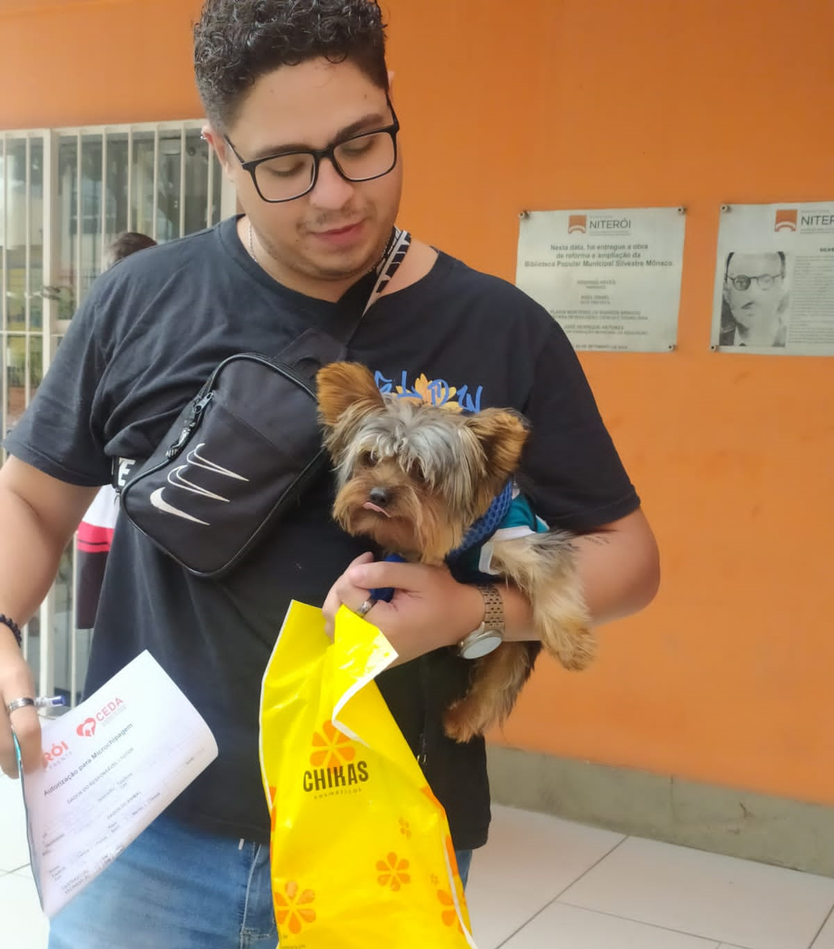 Niterói: Pets da Ilha da Conceição recebem microchip e vacinas