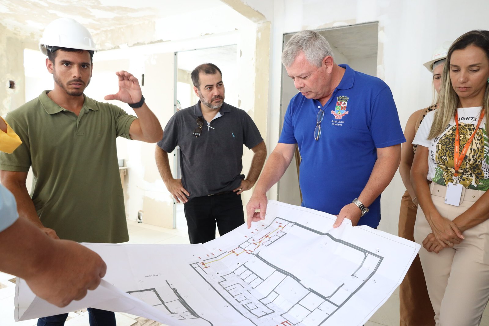 Niterói: Prefeito Axel acompanha obras da Casa Aprendiz