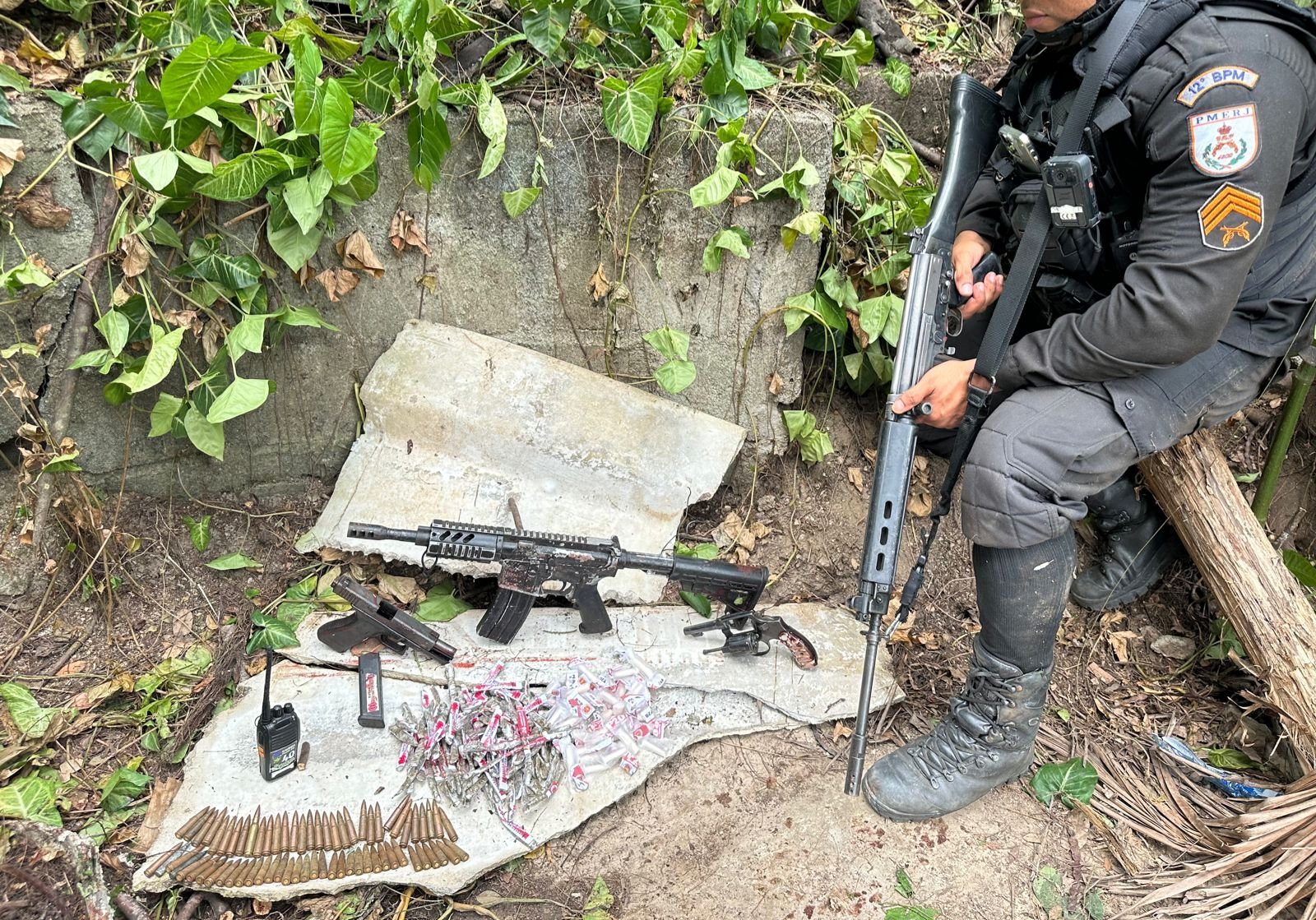 Operação no Complexo do Viradouro deixa criminosos mortos e feridos