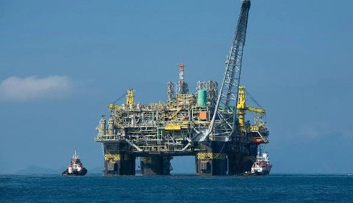 Pesquisa da UFF promete reduzir custos na indústria de óleo e gás