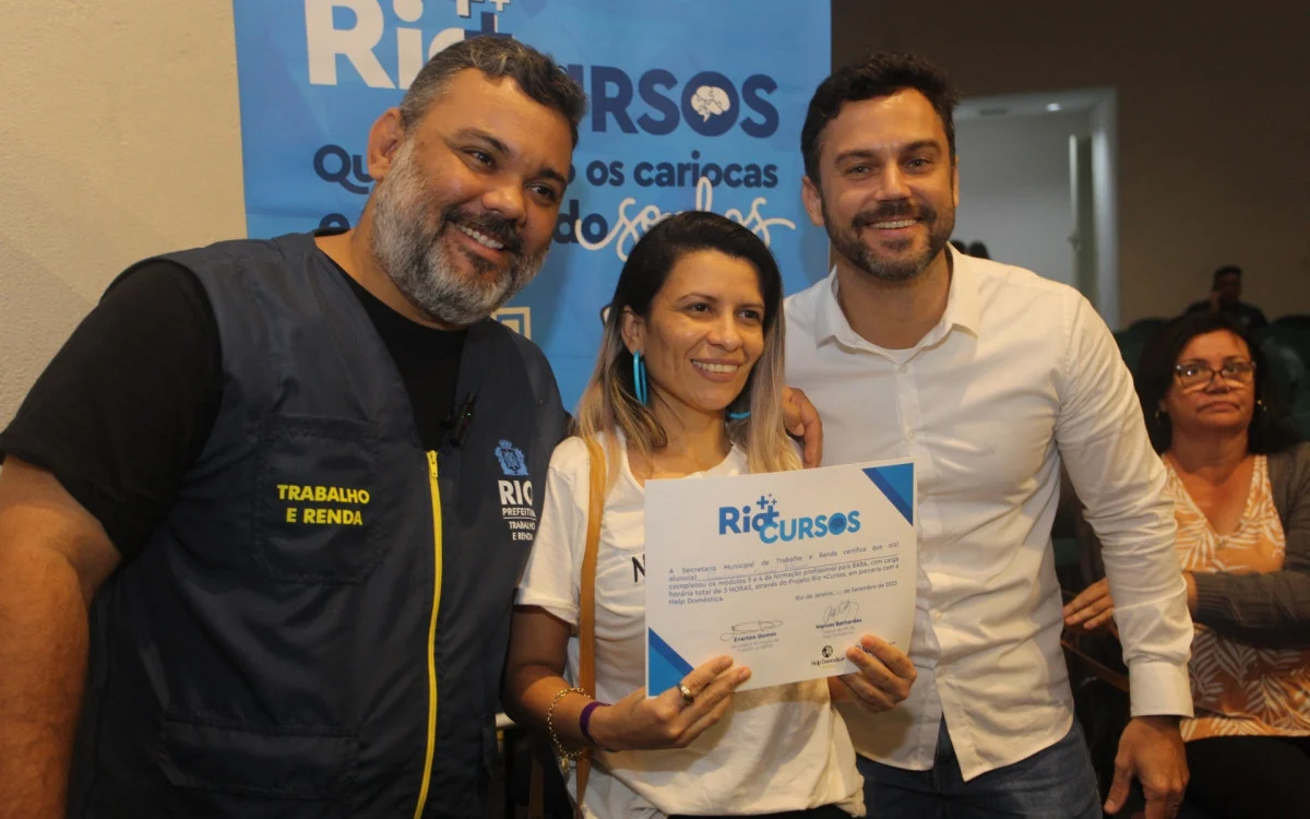 Prefeitura do Rio oferece curso gratuito para babás