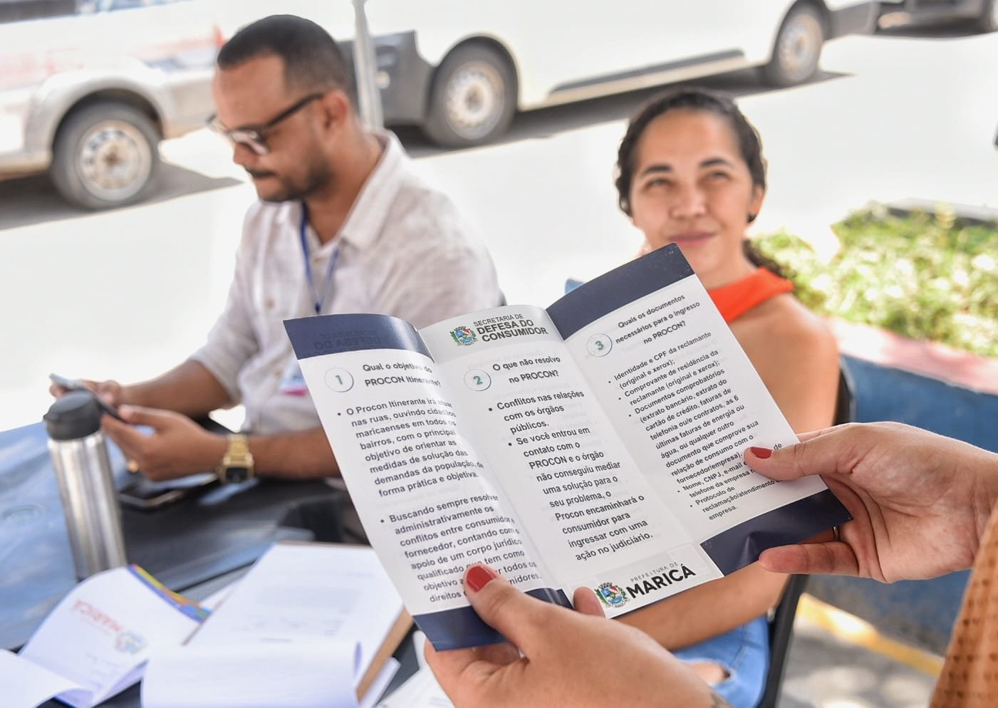 Procon de Maricá atende na passarela de Inoã
