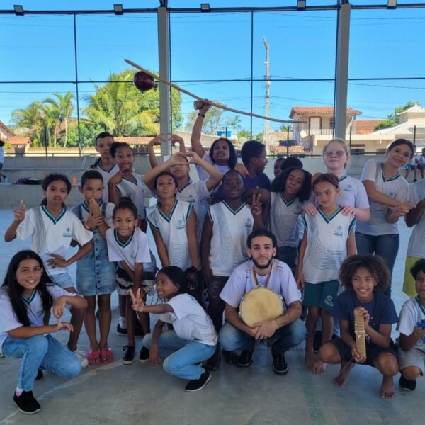 Projeto de capoeira acessível tem vagas gratuitas em Saquarema