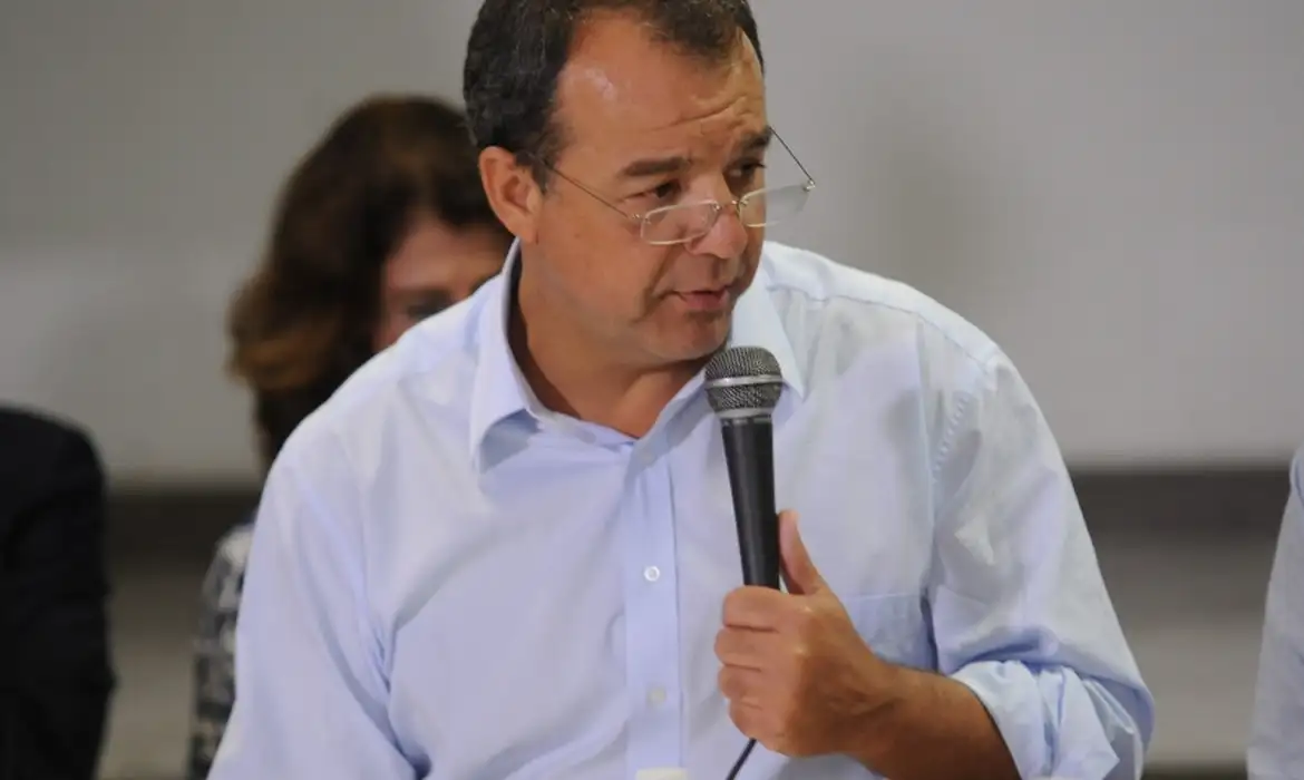 Ex-governador Sérgio Cabral faz pronunciamento político sobre Niterói