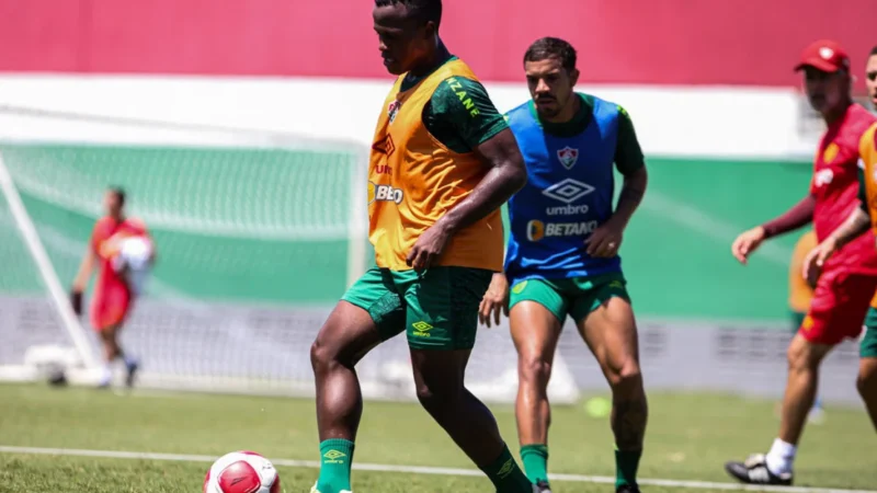 Arias destaca preparação do Fluminense para 'maratona'