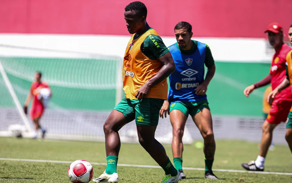 Arias destaca preparação do Fluminense para 'maratona'
