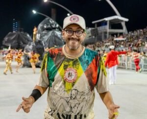 Carnavalesco niteroiense é bicampeão em São Paulo