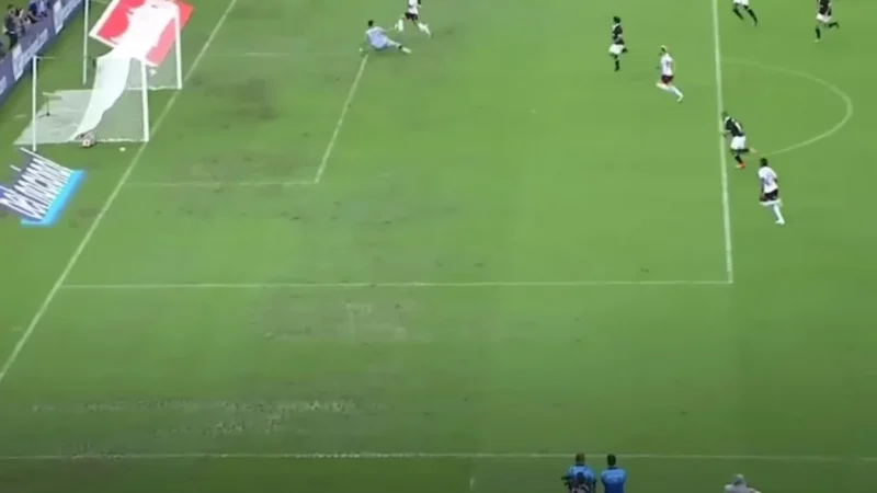 Condição do gramado do Maracanã é contestada pelo Vasco