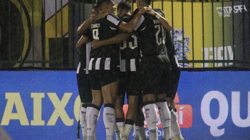 Desfalcado, Botafogo estreia na Libertadores com turbulência