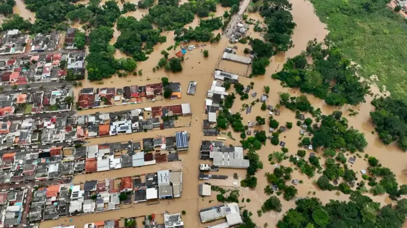 Comitiva do Governo Federal chega ao Acre para avaliar danos