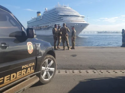 Flagrante na Baía de Guanabara: PF apreende 5 kg de cocaína em cruzeiro