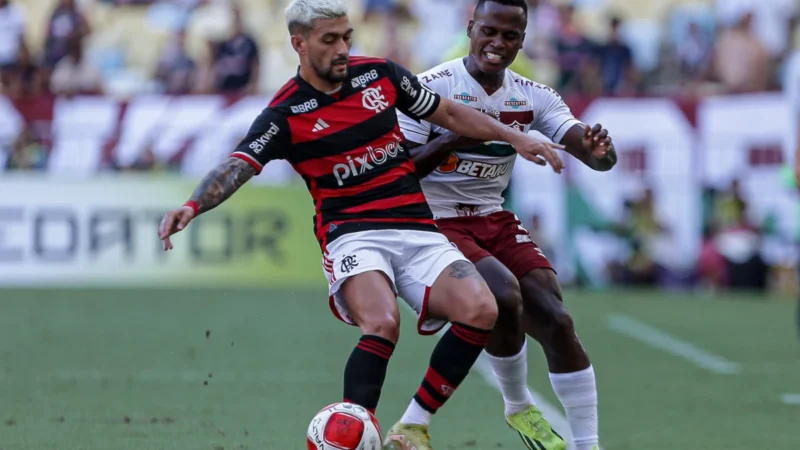 Flamengo vence o Fluminense e fica perto do título Carioca