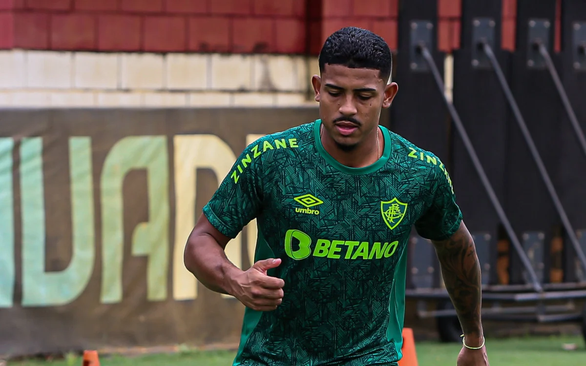 Pronunciamento de John Kennedy gera reações no Fluminense