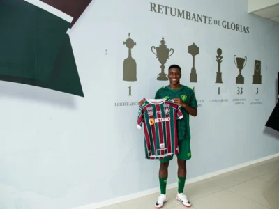 Regularizado, Lucumí é liberado para estrear pelo Fluminense