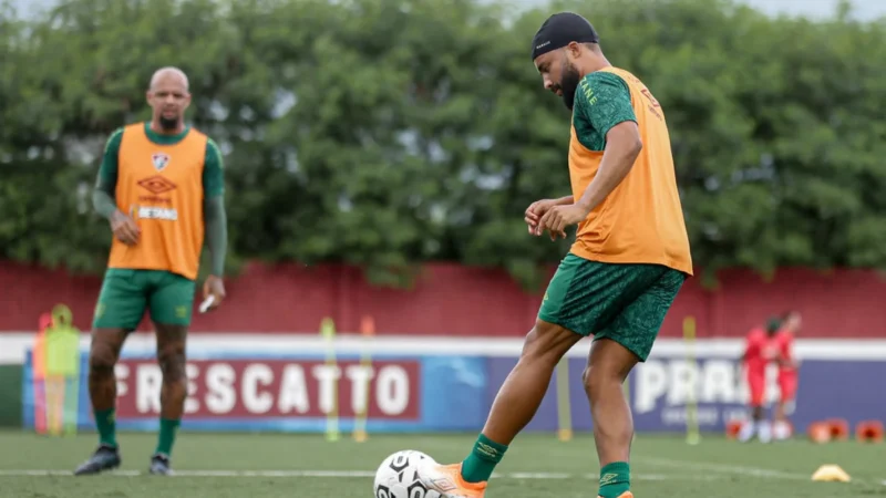 Samuel Xavier pode estrear pelo Fluminense contra a LDU
