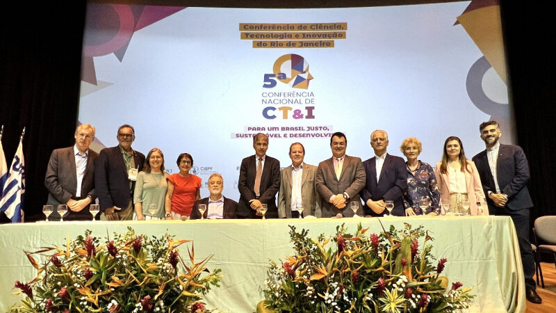 Conferência em Niterói debate ciência e tecnologia