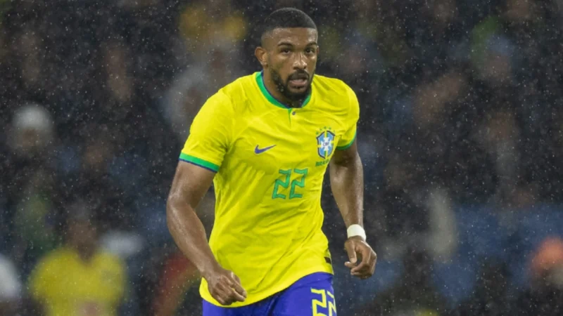Clube inglês pode fazer proposta milionária por zagueiro brasileiro
