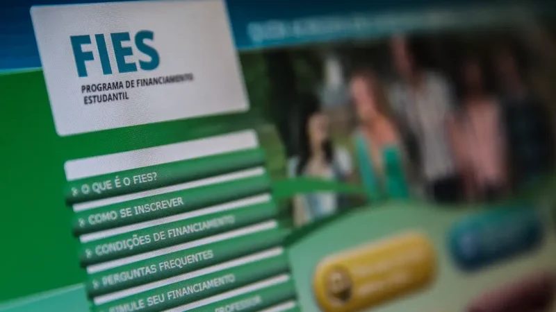 Fies: prazo para inscrição é prorrogado até segunda-feira