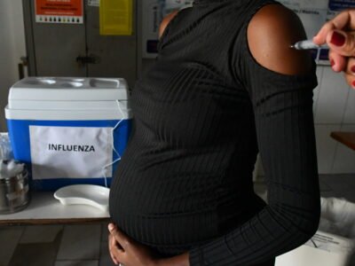 Niterói inicia campanha de vacinação contra a gripe