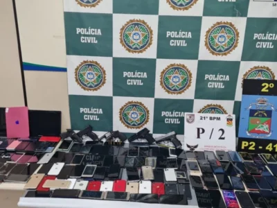 Pavuna: Três homens são presos e 170 celulares são apreendidos