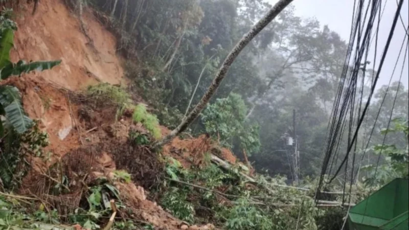 Petrópolis: Defesa Civil alerta para risco iminente de deslizamentos
