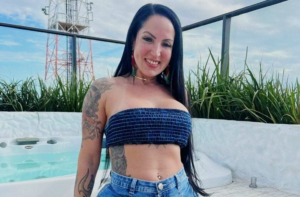 RJ: Atriz pornô que colocar apito na boca e virar juíza de futebol