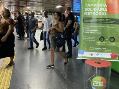 Rio: Campanha no metrô arrecada tampas para cadeiras de rodas