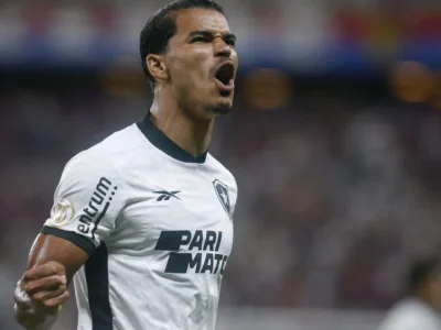 Troca de jogadores em estudo: Botafogo e Corinthians negociam