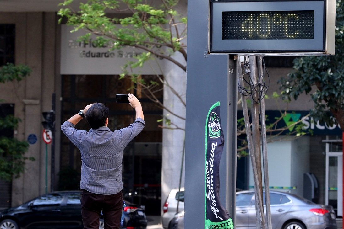 Temperaturas devem chegar a 40 graus no último final de semana do verão