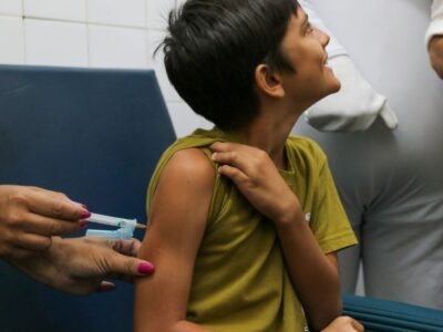 Vacinação contra dengue no DF está abaixo da meta