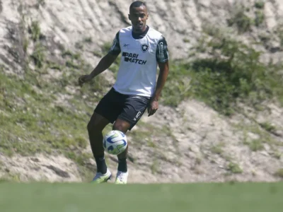 Vasco insiste em Marlon Freitas, mas Botafogo resiste