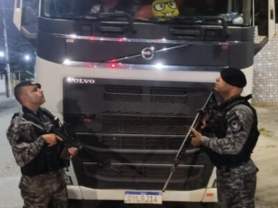 Avenida Brasil tem novo momento de terror com sequestro a caminhoneiro