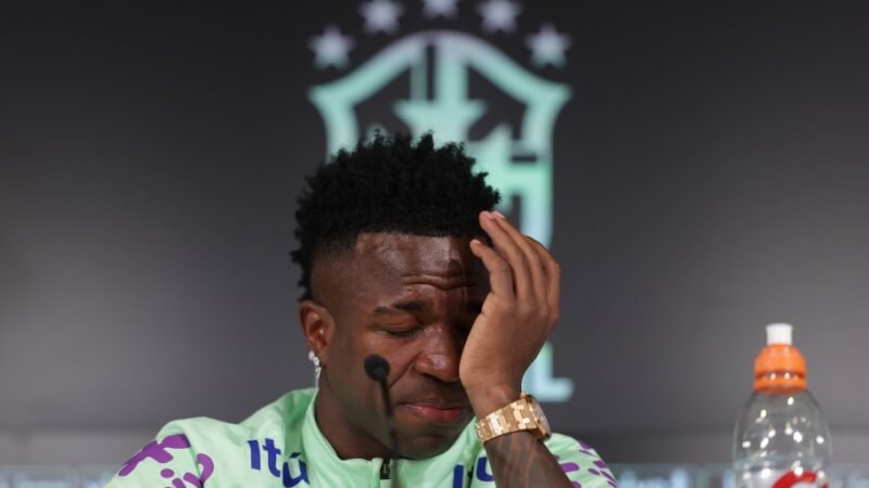 Vini Jr. chora e dá forte declaração contra racismo