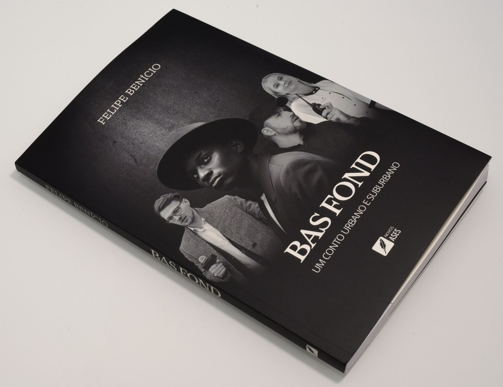 Livro de Felipe Benício