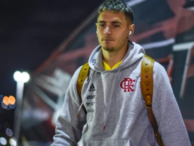 Ausência de Varela expõe fragilidade no Flamengo