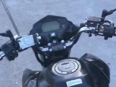 Bandidos confiscam chaves de motociclistas por aplicativo - VÍDEO